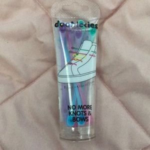 Elastic , no tie shoelaces